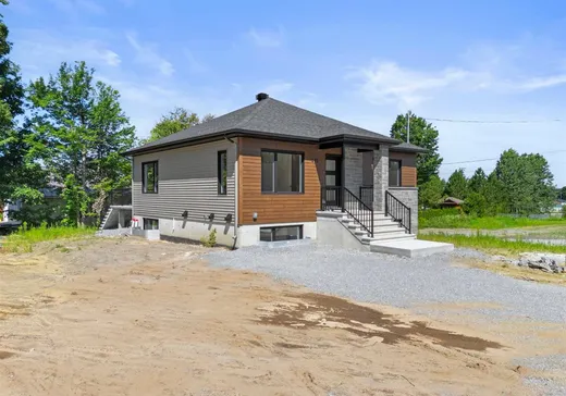 Maison à vendre - 415 Rue Denis, Acton Vale, J0H 1A0
