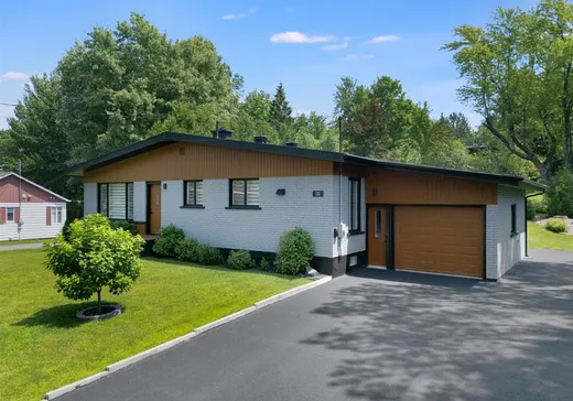 Maison à vendre - 232 Rue Martin, Magog, J1X 3M7