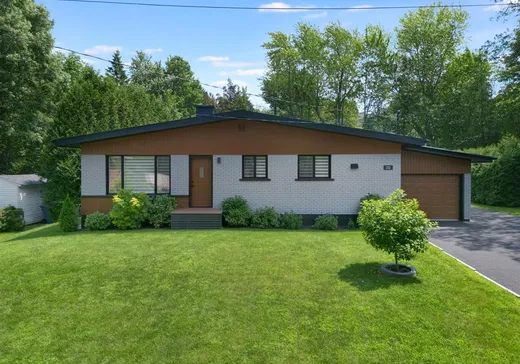 Maison à vendre - 232 Rue Martin, Magog, J1X 3M7