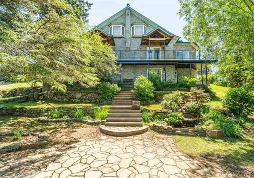 Two or more stories for sale - 92-94 Ch. du Lac-Chaud, Labelle, J0T1R0
