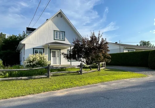 House for sale - 1260 Rue des Cerisiers, La Tuque, G9X 4K7