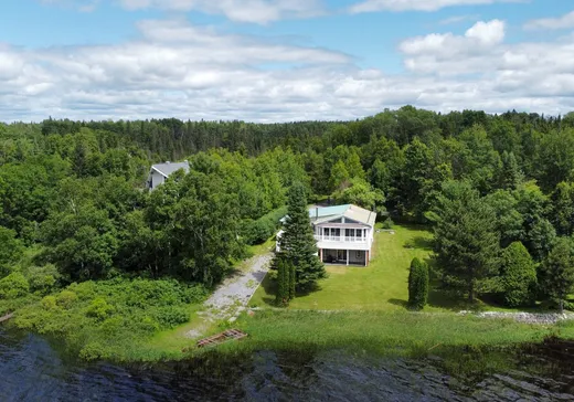 Two or more stories for sale - 519 Ch. de la Baie-Dorée, Val-d'Or, J9P7B3