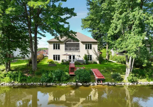 Maison à étages à vendre - 242 Rue Martin, Plaisance, J0V1S0