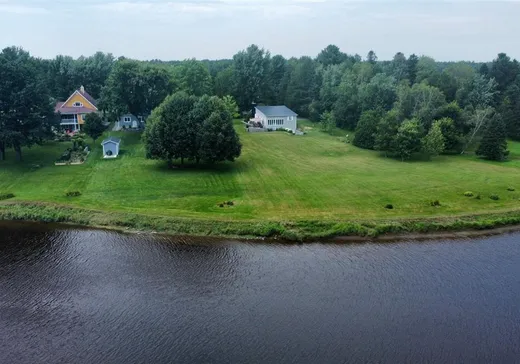Maison à vendre - 1027 Route Therrien, Sainte-Clotilde-de-Horton, J0A 1H0