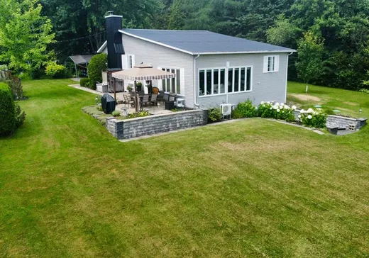 Maison à vendre - 1027 Route Therrien, Sainte-Clotilde-de-Horton, J0A 1H0