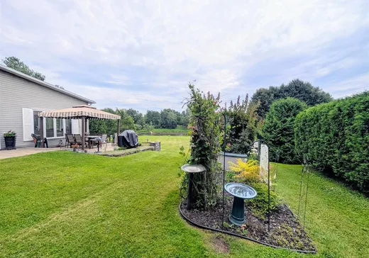 Maison à vendre - 1027 Route Therrien, Sainte-Clotilde-de-Horton, J0A 1H0