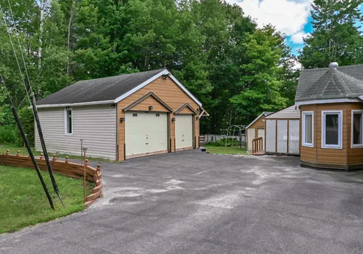 Maison à vendre - 312 Rue Séguin, Sainte-Sophie, J5J 1L7