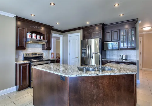 Maison à vendre - 24 Rue du Syrah, Kirkland (Île de Montréal), H9H 0B1