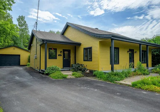 Maison à vendre - 1012 Rue Paquette, Prévost, J0R 1T0