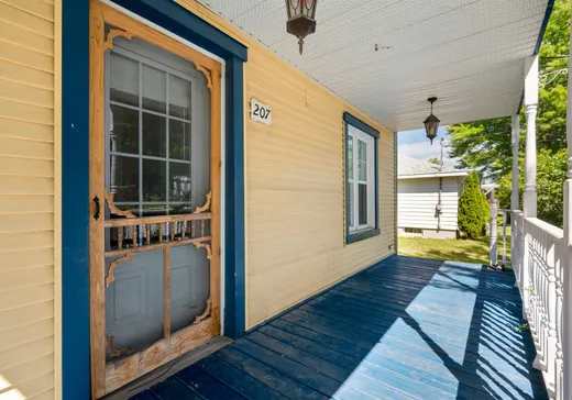 Maison à vendre - 207 Rue St-Gregoire, Farnham, J2N 1R2