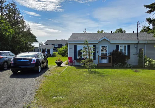 Maison à étages à vendre - 688 Ch. Préville, Matane, G4W7B9