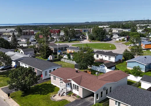 Maison à vendre - 44 Av. Boisvert, Port-Cartier, G5B 1X1
