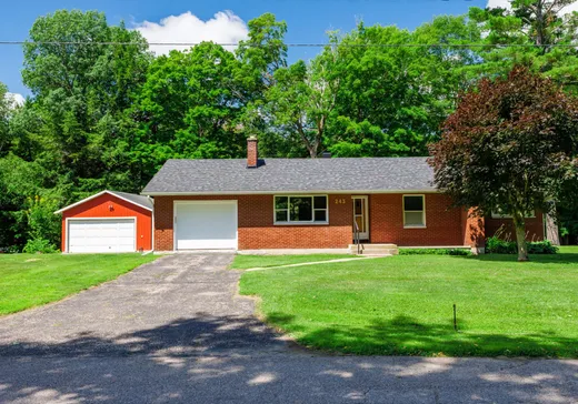 Maison à étages à vendre - 243 Ch. de Calumet, Campbell's Bay, J0X1K0