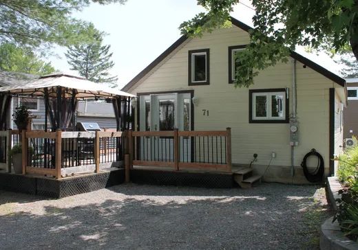 Two or more stories for sale - 71 Ch. de la Vallée-Bleue, Val David, J0T2N0