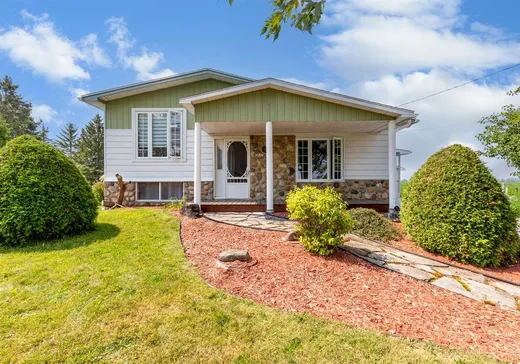 Bungalow for sale - 2645 Rg de la Savane, Richelieu, J3L6P2