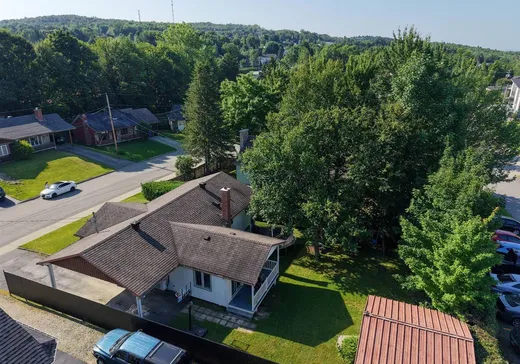 Maison à vendre - 1805 Rue Daigneau, Sherbrooke, J1G 3Z4