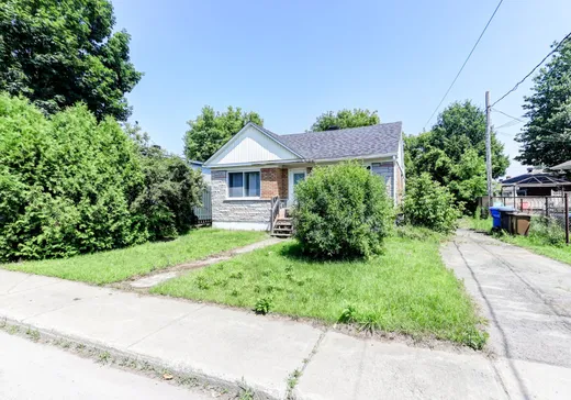House for sale - 861 Rue de Lévis, Saint-Jérôme, J7Z 5K1