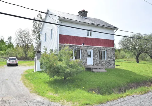 Maison à étages à vendre - 222 Route 291 S., Saint-Hubert-de-rivière-du-loup, G0L3L0