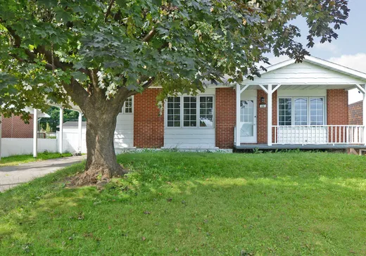 Maison à étages à vendre - 64 Rue Daigneault, Salaberry-de-Valleyfield, J6T5M7