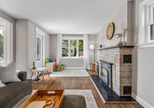 Maison à vendre - 16 Rue Monseigneur-David, Godmanchester, J0S 1H0