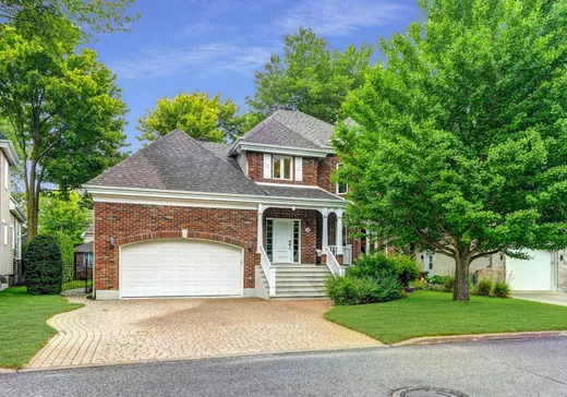 Maison à vendre - 900 Rue de la Massawippi, Lachenaie, J6W 5H1