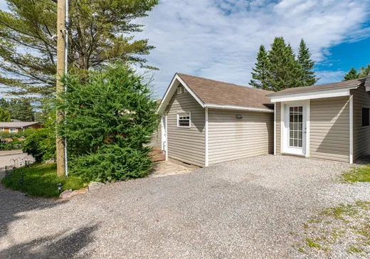Maison mobile à vendre - 16 Ch. de la Vallée-Bleue, Val David, J0T2N0