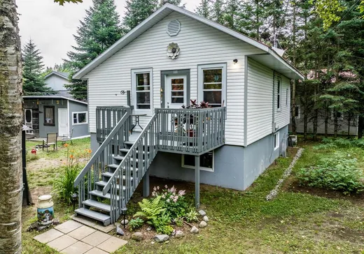 Bungalow for sale - 111 Rue Marc, St-Élie-de-Caxton, G0X2N0