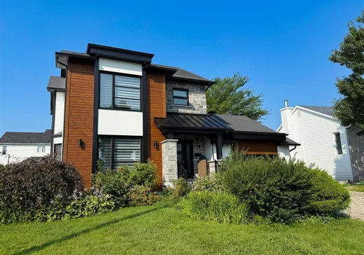 Two or more stories for sale - 9 Rue Galarneau, Victoriaville, G6S1E6