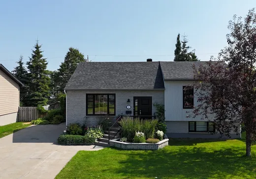 Maison à étages à vendre - 35 Rue Daniel-Lapierre, Sept-Îles, G4R5G5