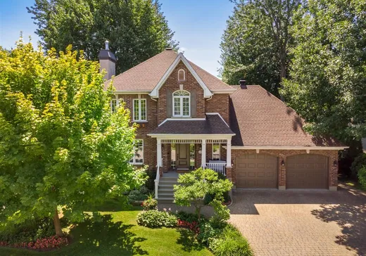 Maison à étages à vendre - 48 Rue Ursino, Blainville, J7B1V9