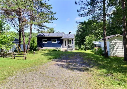 Bungalow à vendre - 2090 Rue DeChantal, Saint-Lucien, J0C1N0
