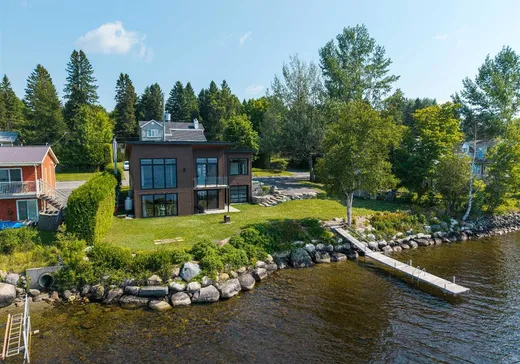 Two or more stories for sale - 4041-4043 Rue de la Baie-des-Sables, Lac-Mégantic, G6B1R5