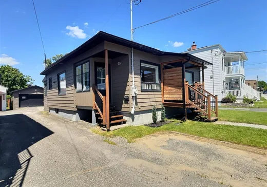 Bungalow for sale - 13 Rue St-Antoine, Victoriaville, G6P4G9