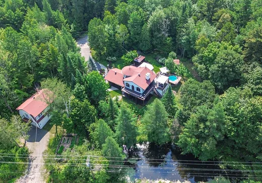 Two or more stories for sale - 9 Ch. des Pommiers, Ste-Anne-Des-Lacs, J0R1B0