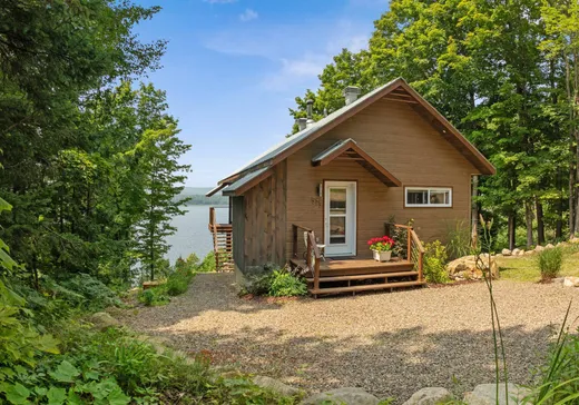 Maison à vendre - 575 Ch. du Lac-Deligny E., Mandeville, J0K 1L0
