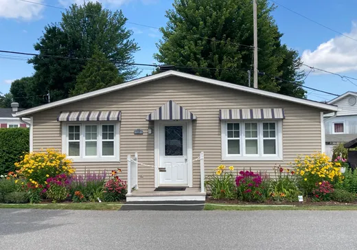Maison à vendre - 1680 Rue Principale, Granby, J2J 0M6