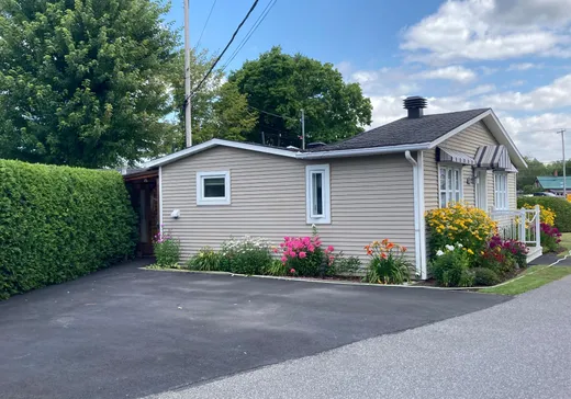 Maison à vendre - 1680 Rue Principale, Granby, J2J 0M6