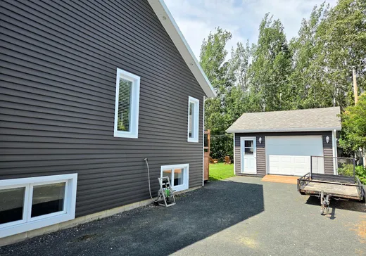 Maison à vendre - 76 Rue Hovington, Matane, G4W 4M2