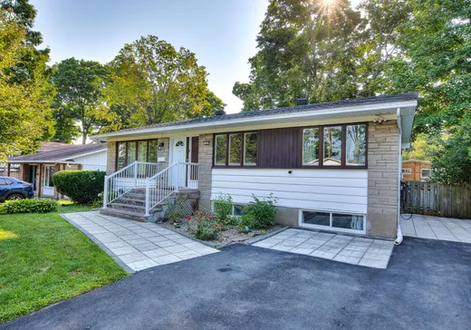 Maison à étages à vendre - 15692 Rue du Bosquet, Montréal (Pierrefonds-Roxborro), H9H1X2