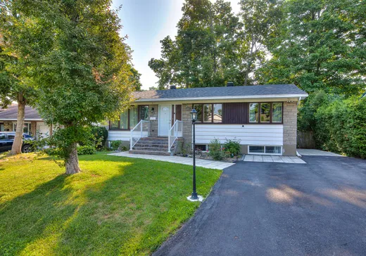 Maison à vendre - 15692 Rue du Bosquet, Montréal (Pierrefonds-Roxborro), H9H 1X2