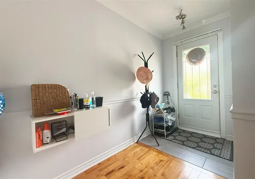 Maison à vendre - 10400 Boul. Perras, Montréal (Centreville), H1C 2H1