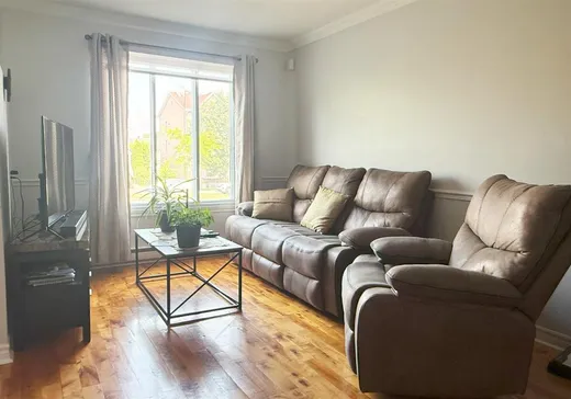 Maison à vendre - 10400 Boul. Perras, Montréal (Centreville), H1C 2H1