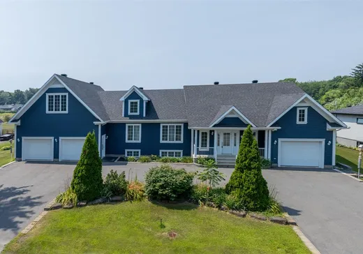 Maison à étages à vendre - 1156 Rue St-Jean-Baptiste, Saint-Roch-de-Richelieu, J0L2M0