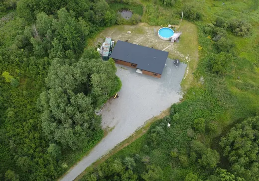 Two or more stories for sale - 644 Route de l'Hydro, Amos, J9T3A1