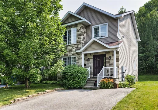Two or more stories for sale - 708 Rue St-Alphonse S., Orford, J1X0C8