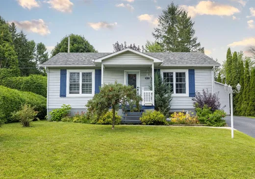 Maison à vendre - 2602 Rue Fernand, Sherbrooke, J1G 3X1