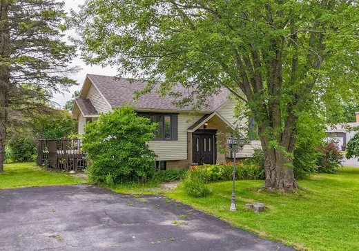 Bungalow à vendre - 12 Rue Poulin, Victoriaville, G6P9C2