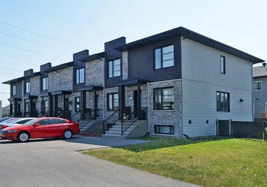 House for sale - 174 Rue Marcel-Dostie, App. 1, Les Coteaux, J7X 1R1