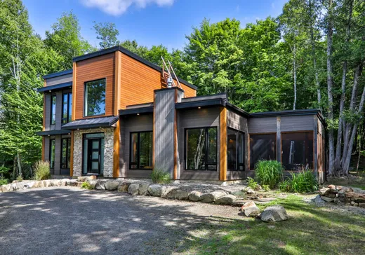 Two or more stories for sale - 18 Rue Davis, Morin-Heights, J0R1H0