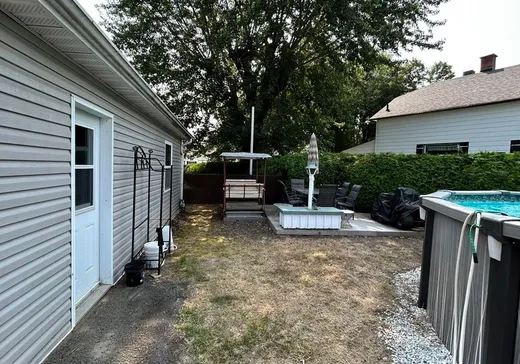 House for sale - 104 Rue Foch, Granby, J2G 6B3